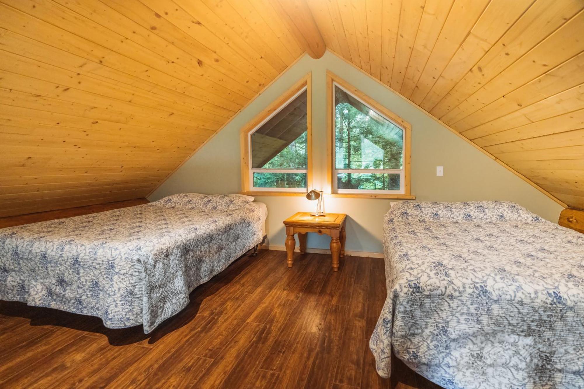Bella Coola Grizzly Tours And Resort Hagensborg Eksteriør bilde