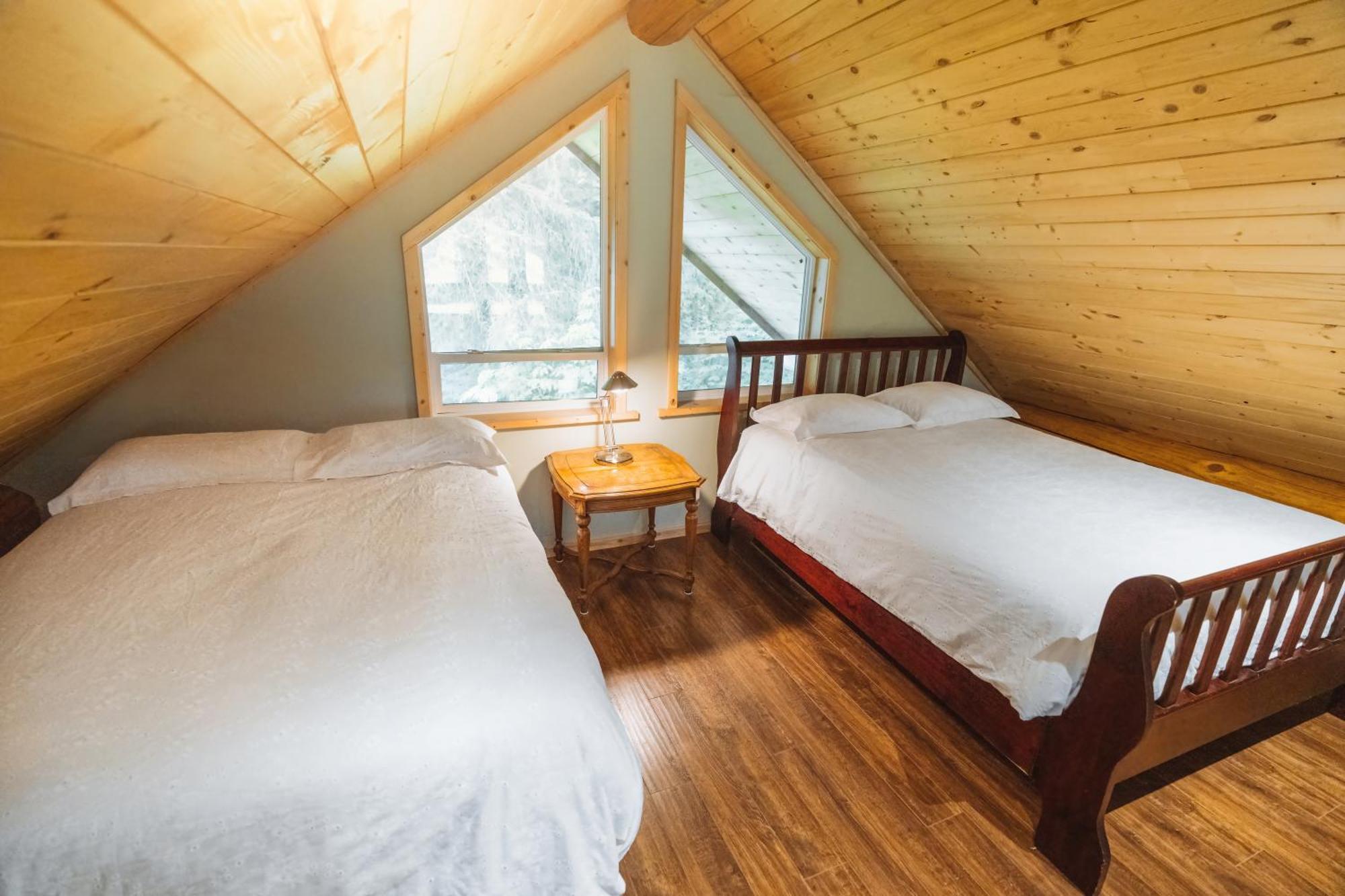 Bella Coola Grizzly Tours And Resort Hagensborg Eksteriør bilde