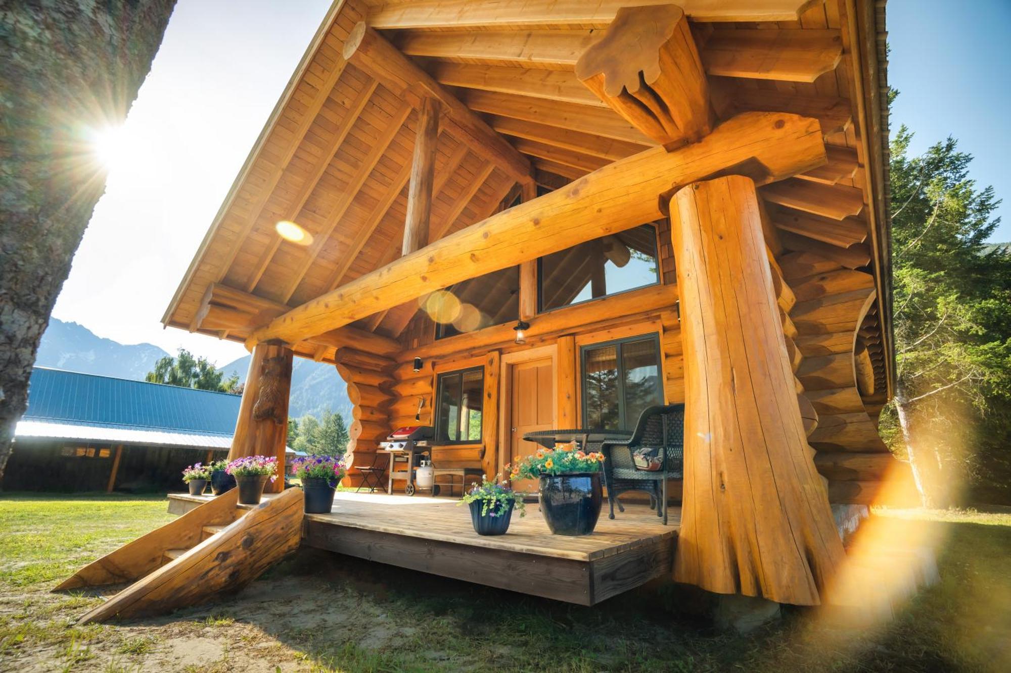 Bella Coola Grizzly Tours And Resort Hagensborg Eksteriør bilde